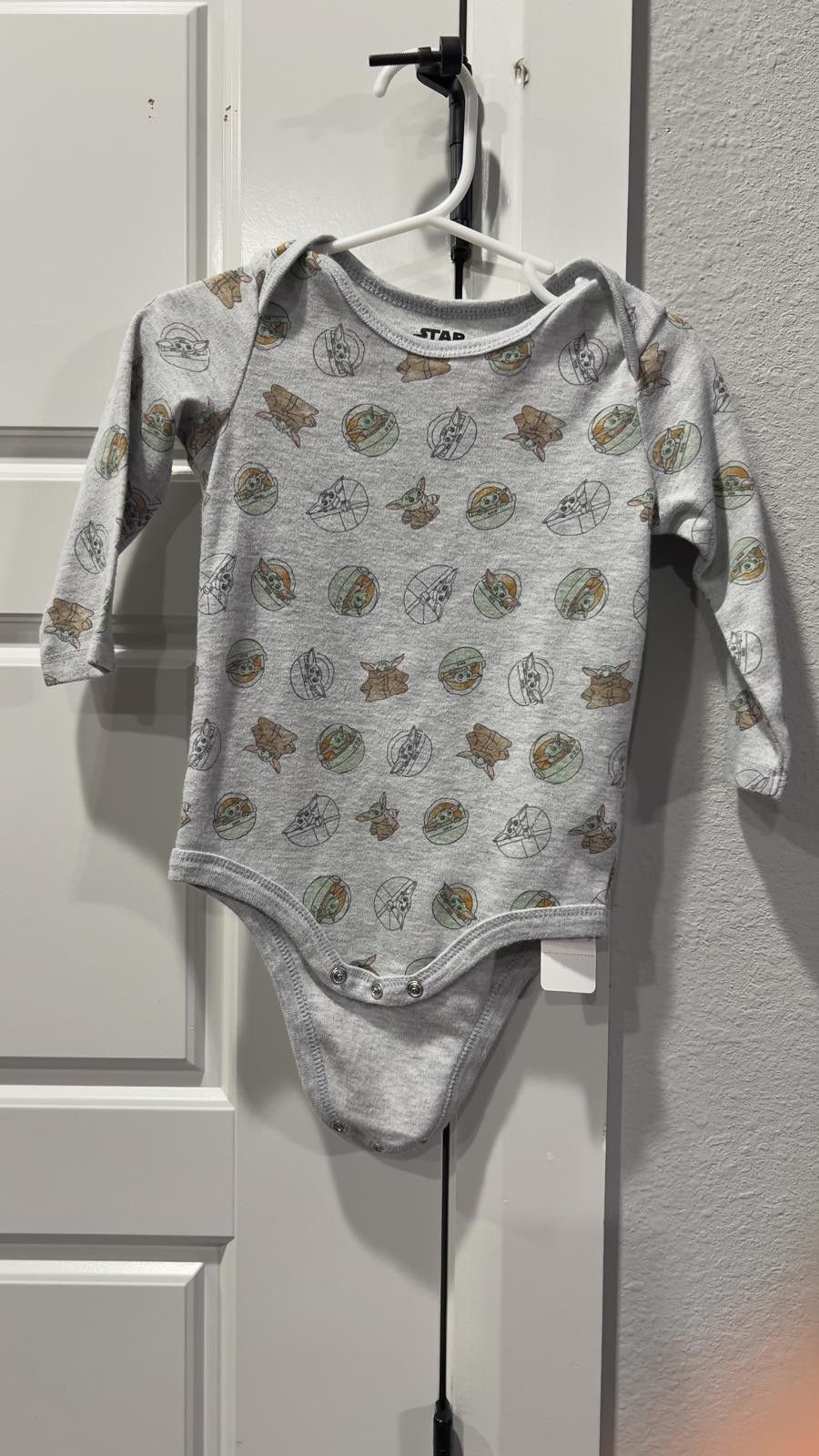 Star Wars Star Wars Baby Bodysuit - Long Sleeve - 18M Size ONE SIZE - 1 Thumbnail