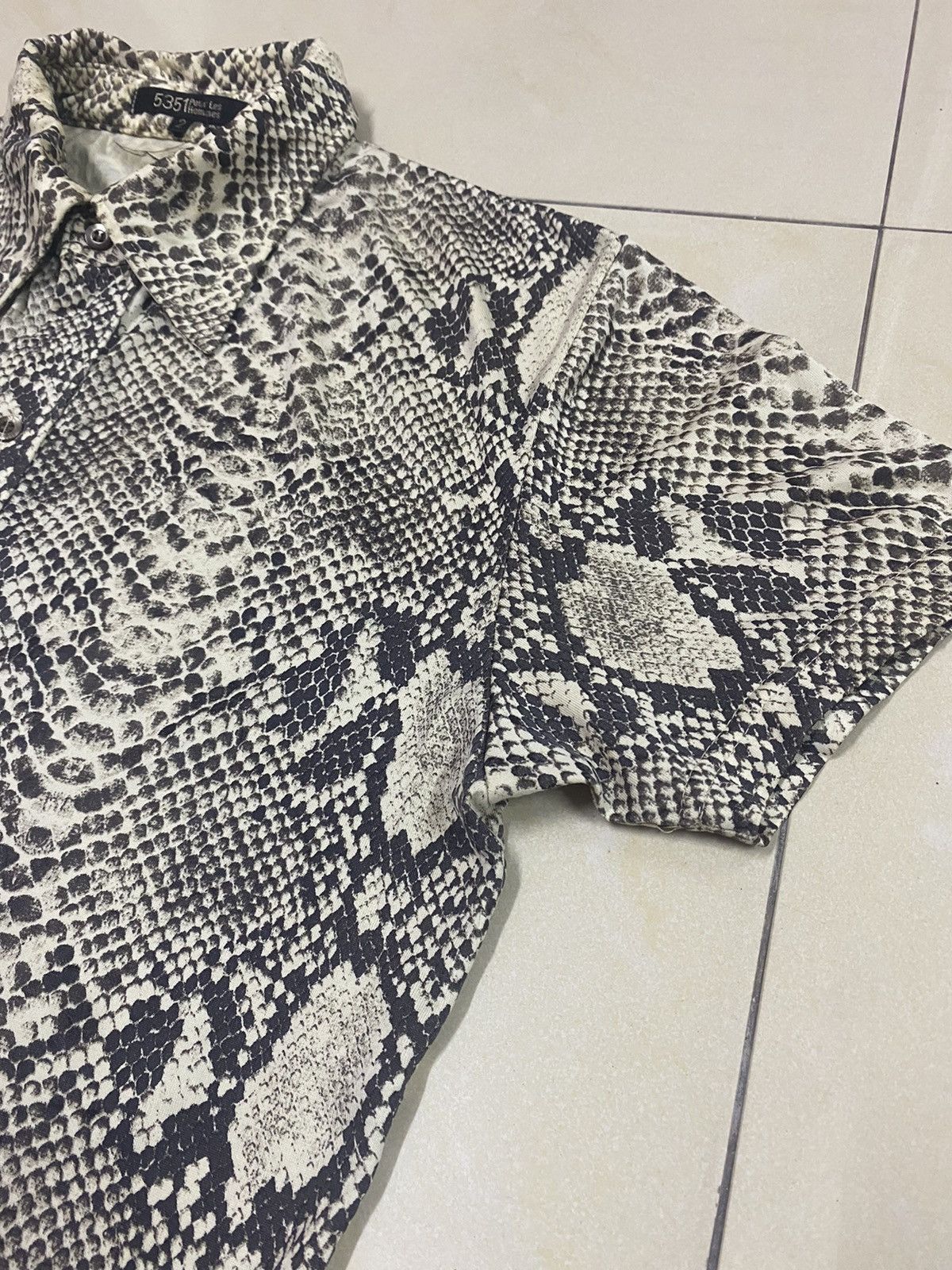 20471120 × 5351 POUR LES HOMMES × Beauty Beast Japanese Brand Snake Skin Strech Shirt Size US S / EU 44-46 / 1 - 3 Thumbnail