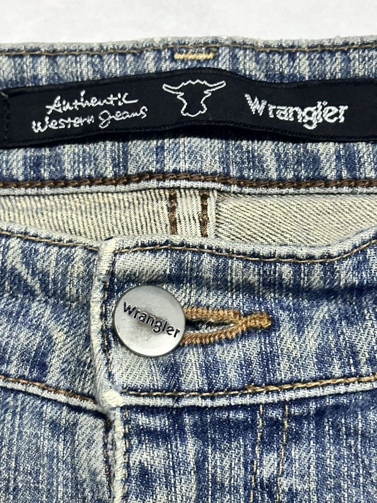 Japanese Brand Wrangler Rare Silver Colour Wideleg Style and Faded Wash Size US 30 / EU 46 - 8 Thumbnail