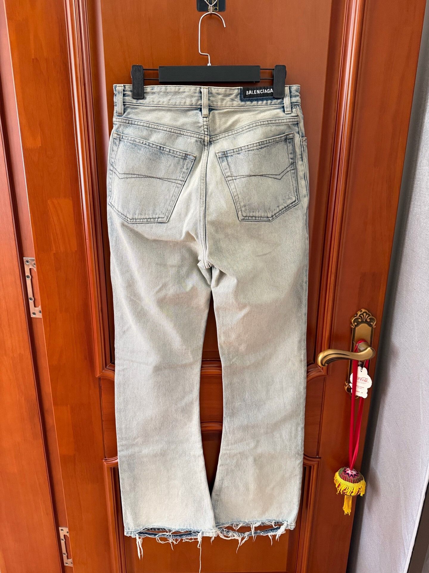Balenciaga balenciaga distressed hem denim pants size M Size US 30 / EU 46 - 2 Thumbnail