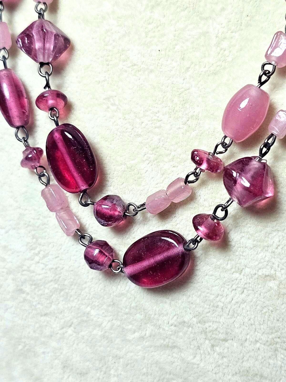 The Unbranded Brand Double Strand Glass Bead Necklace Choker in Multi Pink Hues Size ONE SIZE - 2 Thumbnail