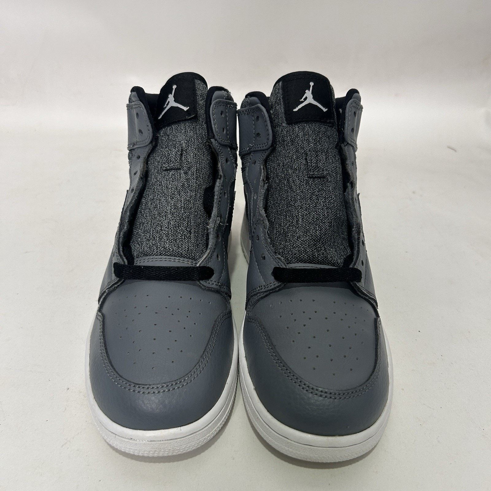 Nike Nike Air Jordan 1 High Retro BG Rare Air “Cool Grey” Size US 8.5 / IT 38.5 - 2 Thumbnail
