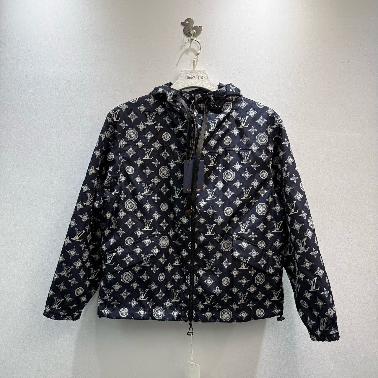 Louis Vuitton Louis Vuitton Reversible Logo Jacket Size S / US 4 / IT 40 - 1 Thumbnail