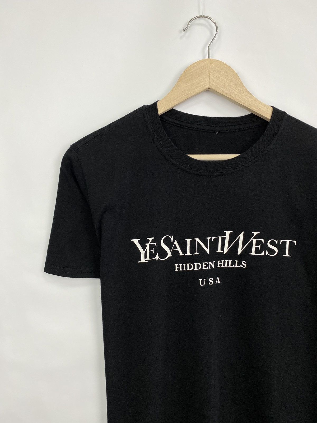4GSELLER 🇺🇸 Ye Saint West Hidden Hills USA Kanye West Print Logo T-Shi Size US M / EU 48-50 / 2 - 2 Thumbnail