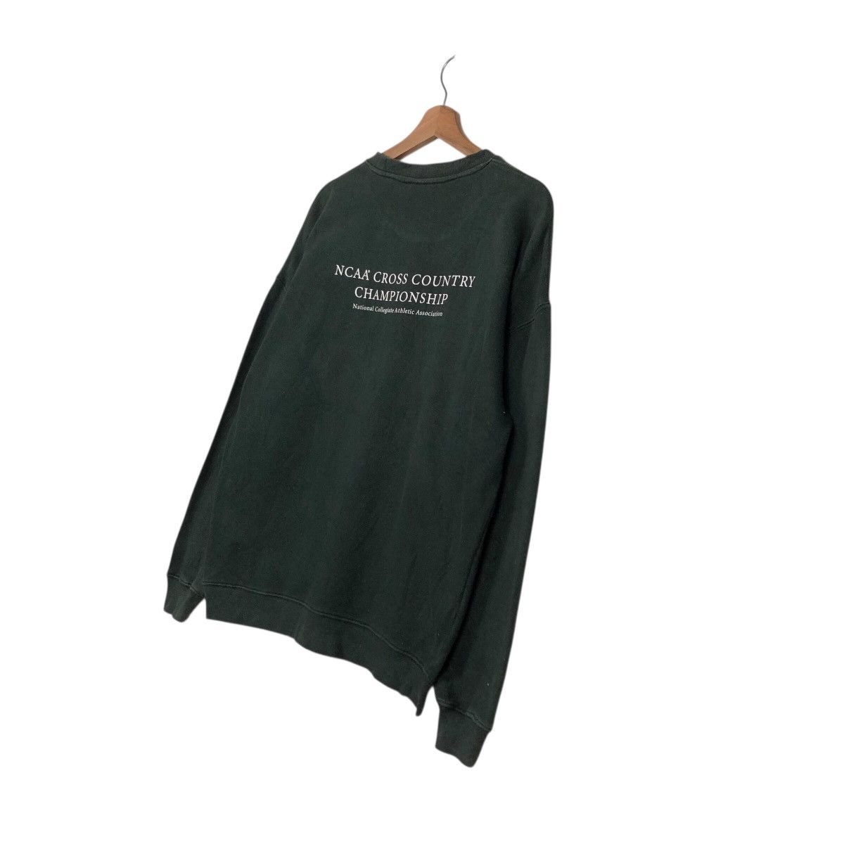 Japanese Brand 📌Vintage Sweatshirt NCAA Big Logo Spell Out Size US M / EU 48-50 / 2 - 11 Thumbnail