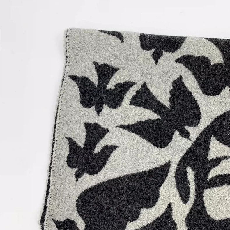 Alexander McQueen Alexander Mcqueen Gray skull swallow inlaid wool scarf Size ONE SIZE - 3 Thumbnail