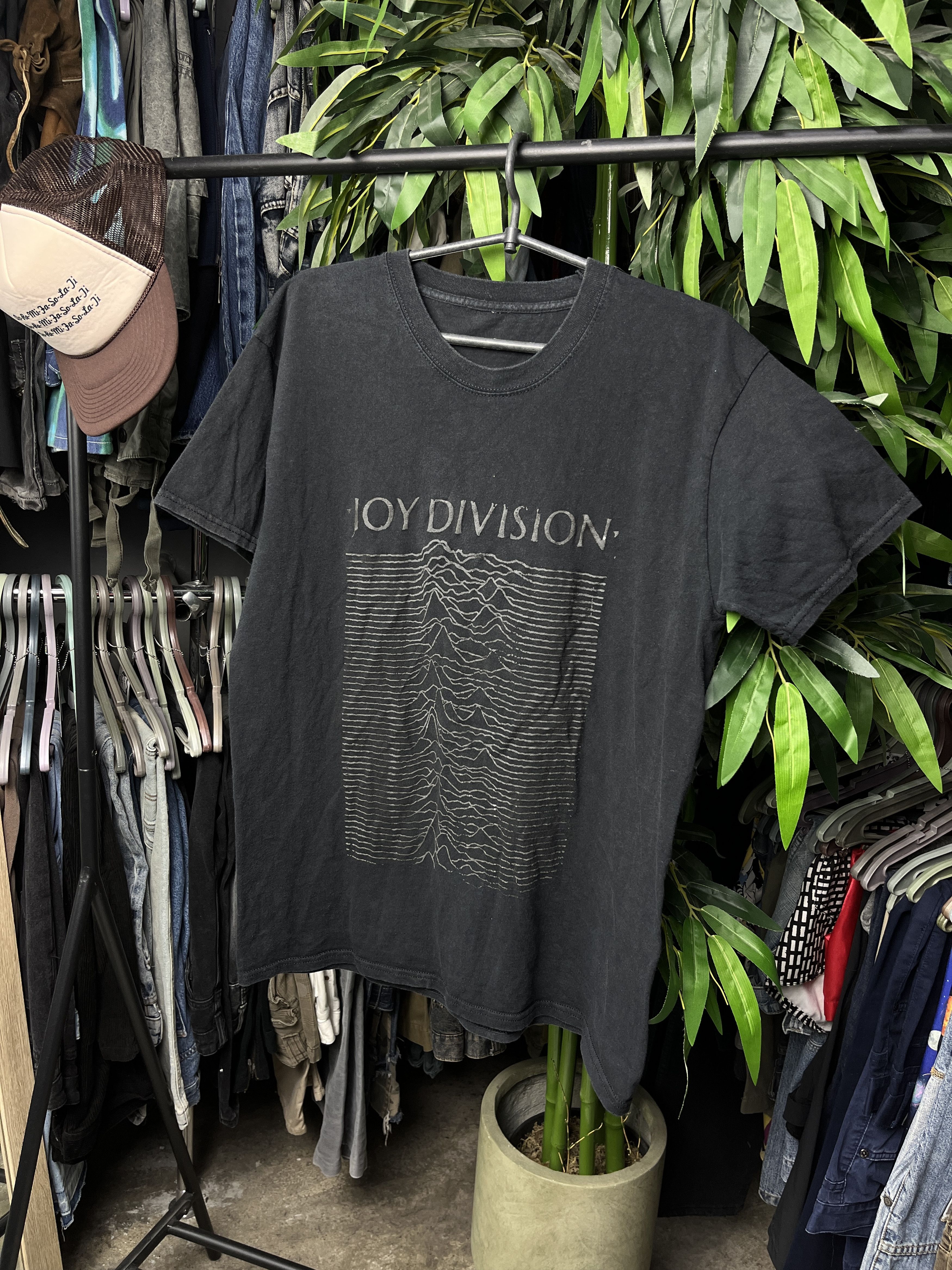 Vintage 2000s JOY DIVISION UNKNOWN PLEASURES TEE - № 963 Size US XL / EU 56 / 4 - 1 Thumbnail