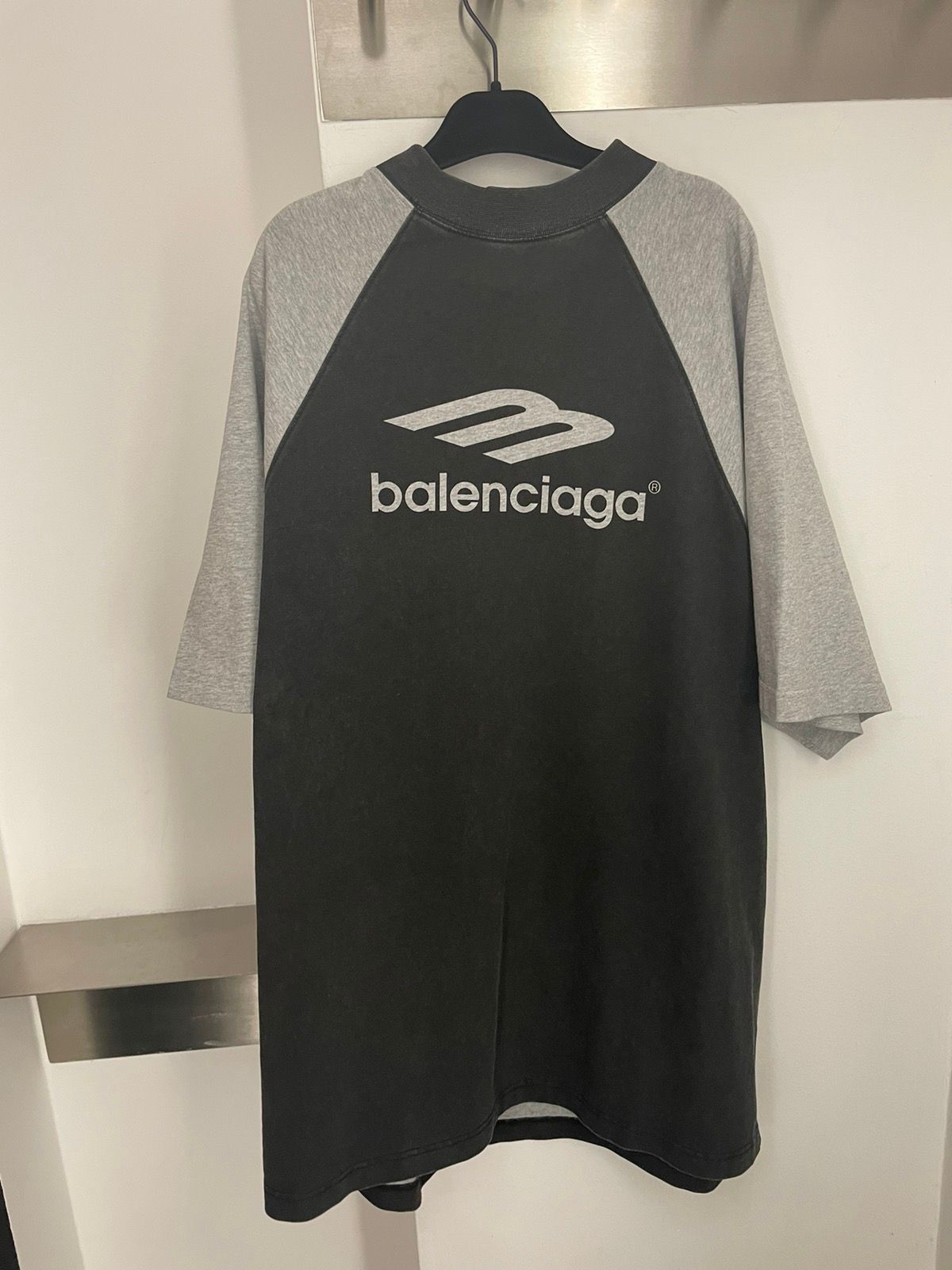 Pre-owned Balenciaga Logo-print T-shirt In Grey