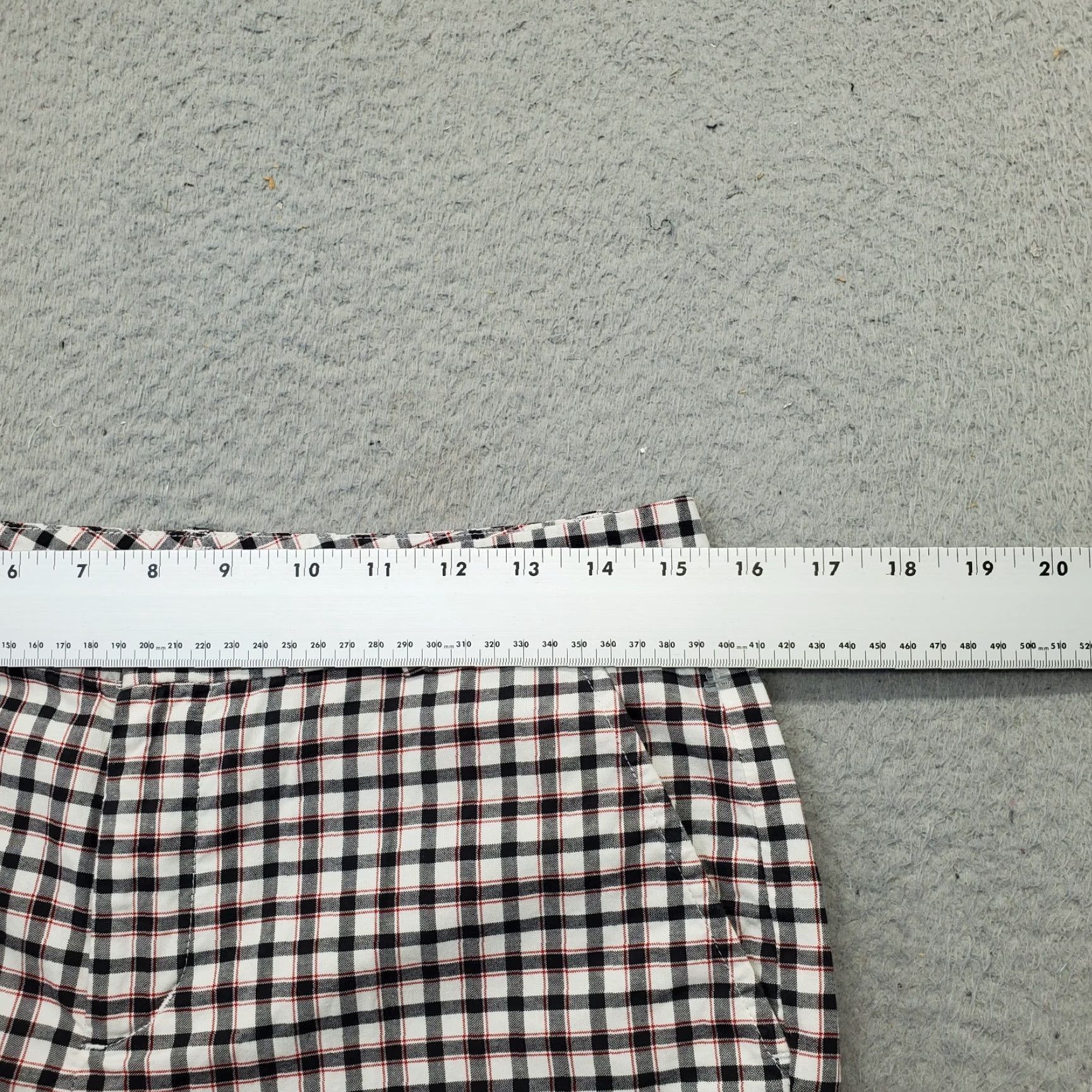 Ralph Lauren Lauren Ralph Lauren Active Bermuda Shorts Womens Size 4 Multicolor Plaid Casual Flat Front Shorts Size 27" / US 4 / IT 40 - 3 Thumbnail