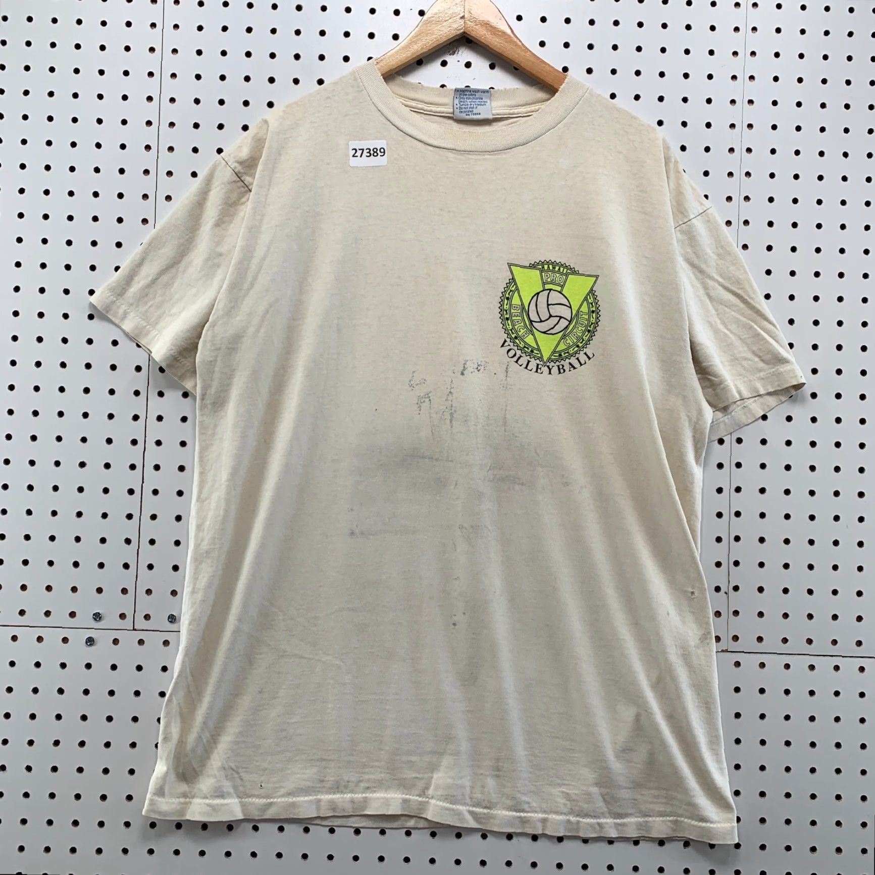 Vintage VTG Hawaii Pro Beach Circuit Volleyball Shirt XL Beige Unisex Adults 90s All Sport Crew Neck Short Sleeve Vintage T-Shirt Men Women 90s Theme Size US XL / EU 56 / 4 - 2 Thumbnail