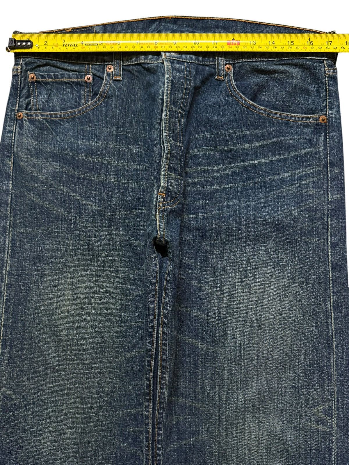 Levi's Vintage 90s Levis 501 Faded Whisker Wide Leg Baggy Jeans Size US 34 / EU 50 - 9 Thumbnail