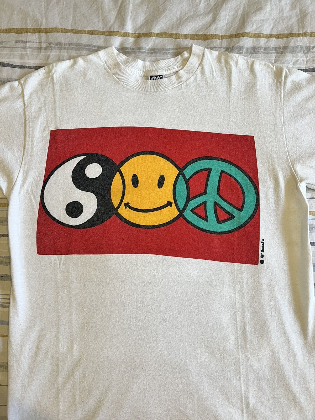Vintage Vintage Yin Yang / Peace / Smiley Face Box Logo T-Shirt Size US L / EU 52-54 / 3 - 6 Thumbnail