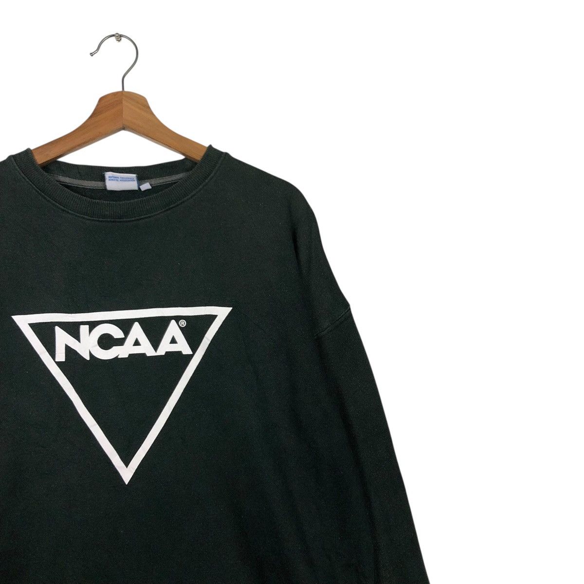 Japanese Brand 📌Vintage Sweatshirt NCAA Big Logo Spell Out Size US M / EU 48-50 / 2 - 7 Thumbnail