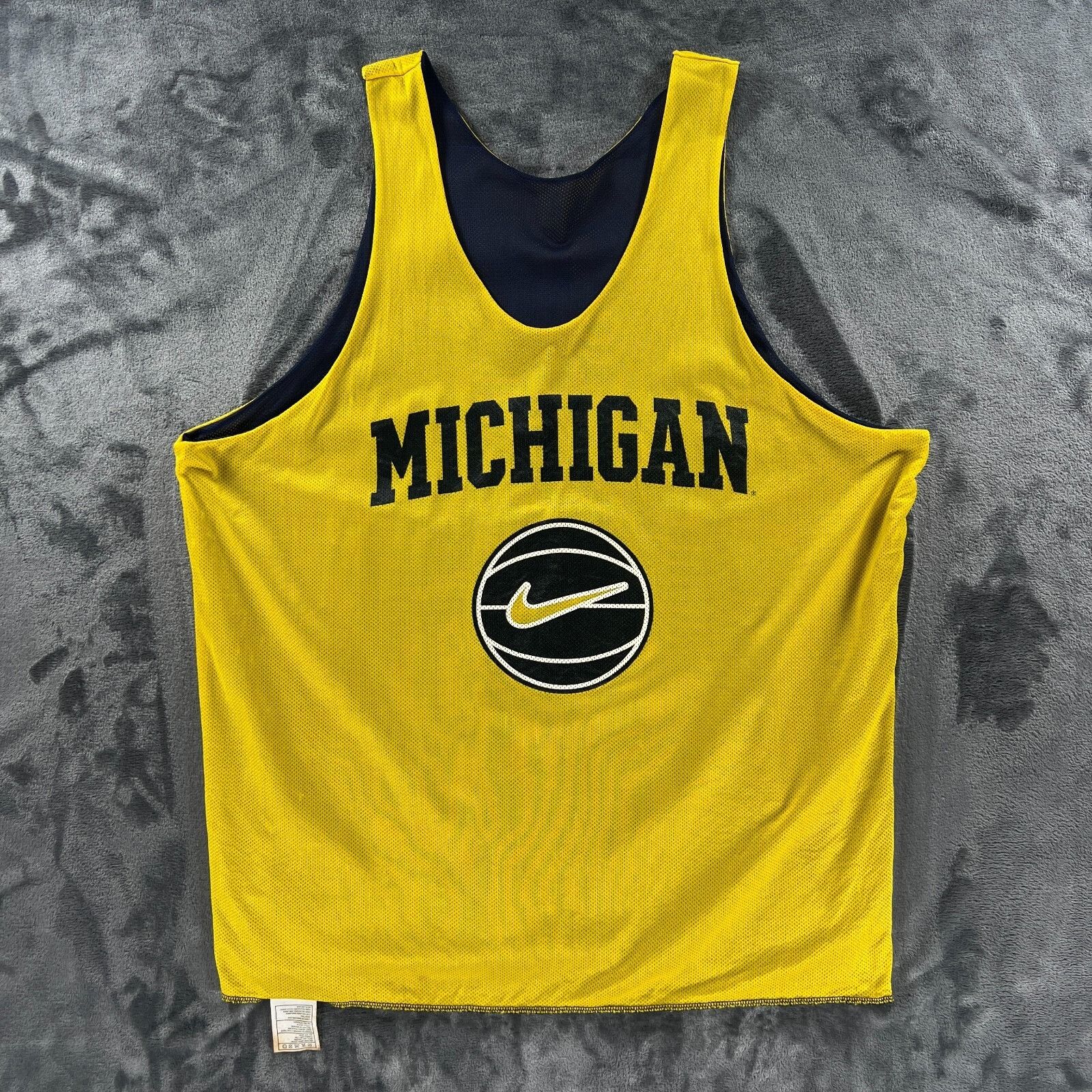 Nike Nike Basketball Jersey Men XL Vintage USA University Michiga Size US XL / EU 56 / 4 - 2 Thumbnail