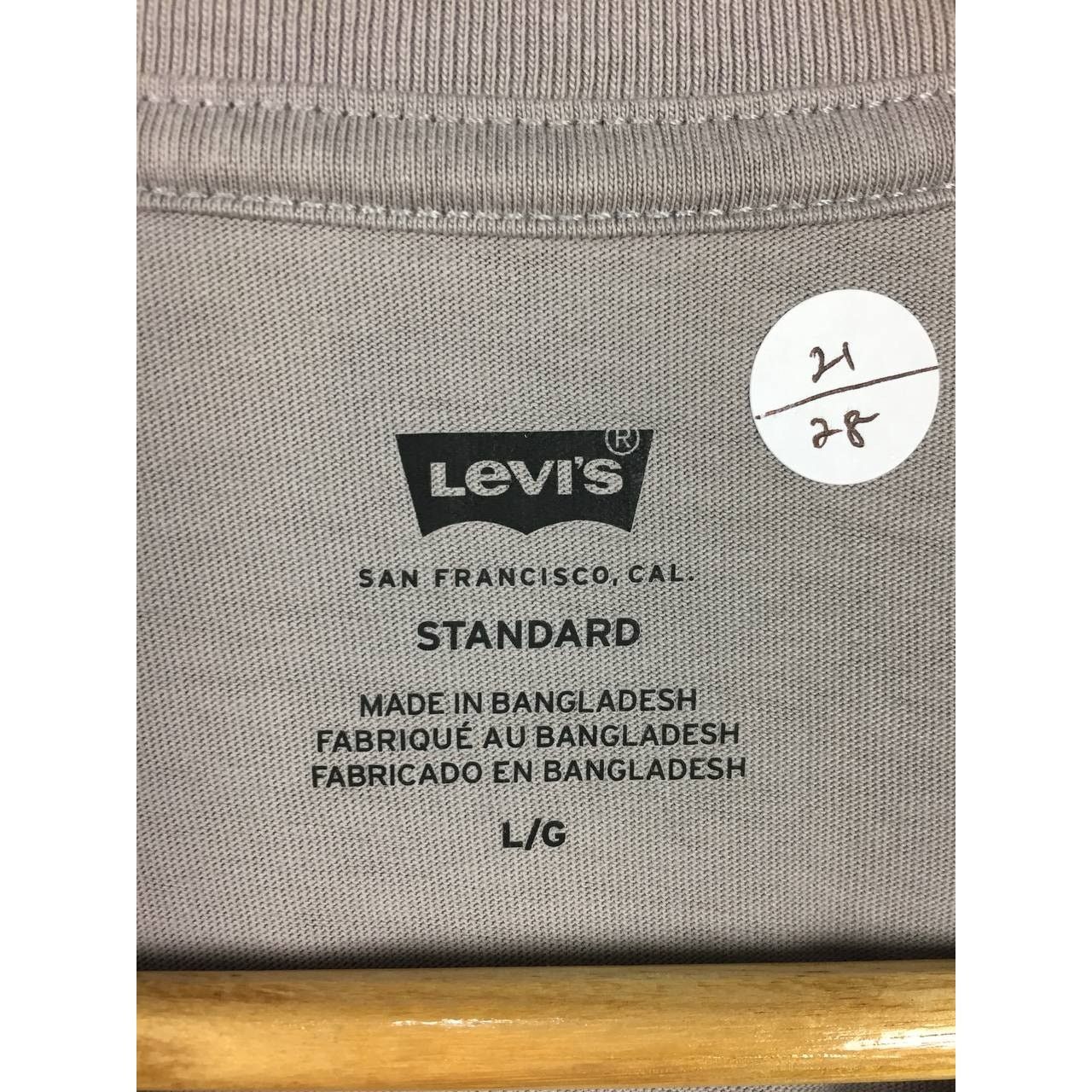 Levi's Levi's Classic Batwing Logo Standard Fit Tee Size US L / EU 52-54 / 3 - 12 Thumbnail