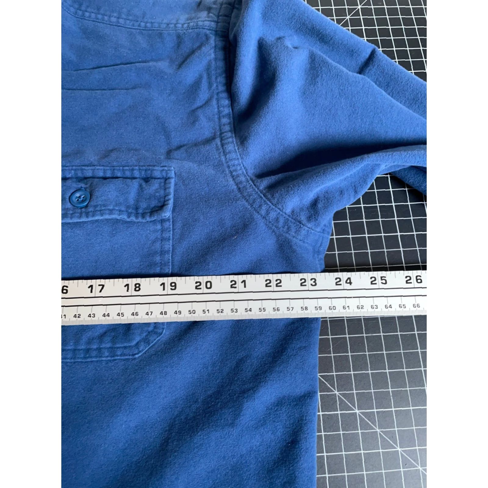 Vintage L.L. Bean Chamois Cloth Shirt Mens Large Tall Blue Heavyweight Flannel Workwear Button-Up Long Sleeve Cotton Size US L / EU 52-54 / 3 - 6 Thumbnail