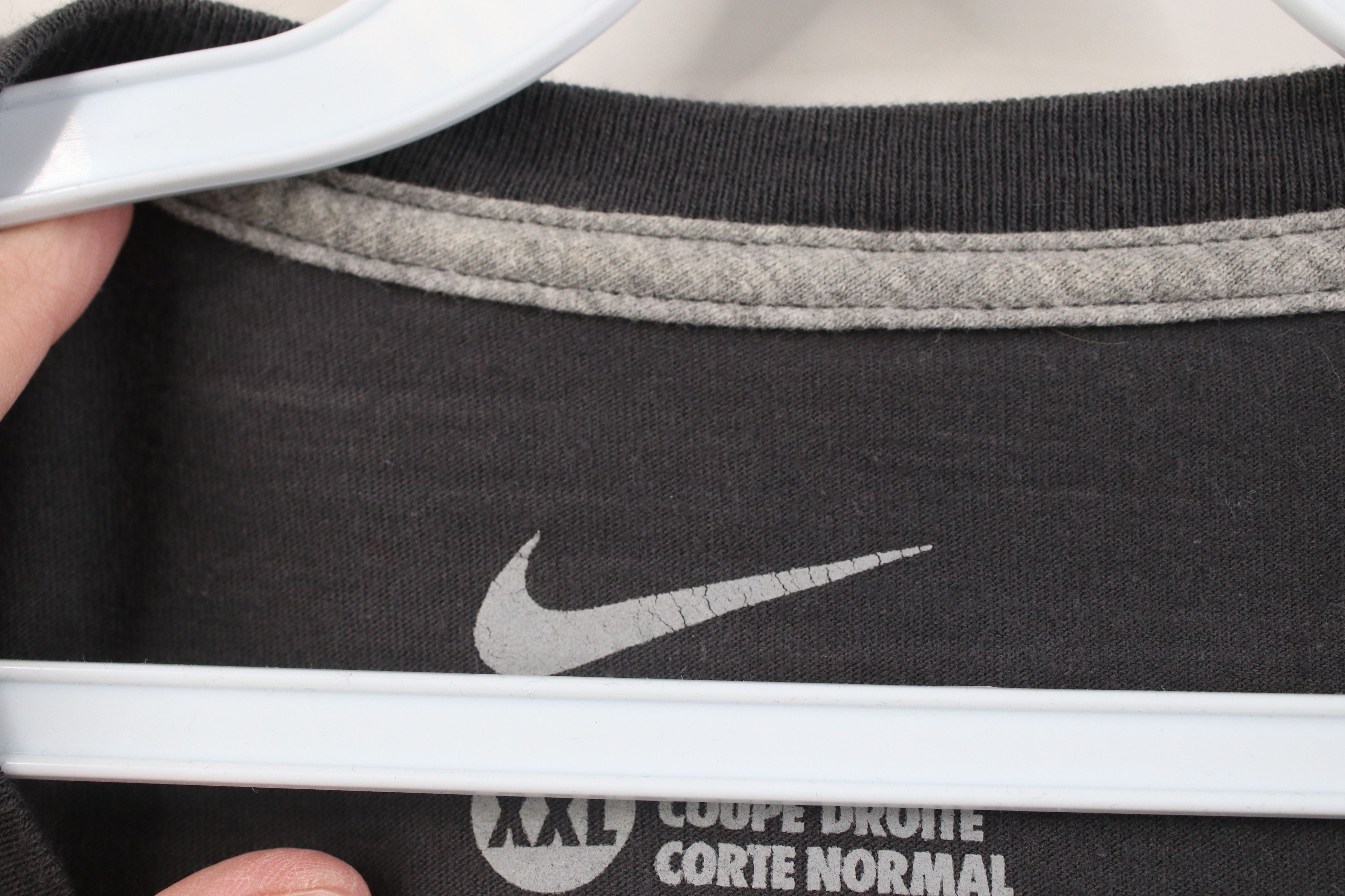 Nike Vintage Y2K Nike Travis Scott Mini Swoosh T-Shirt Dark Gray Size US XXL / EU 58 / 5 - 6 Thumbnail