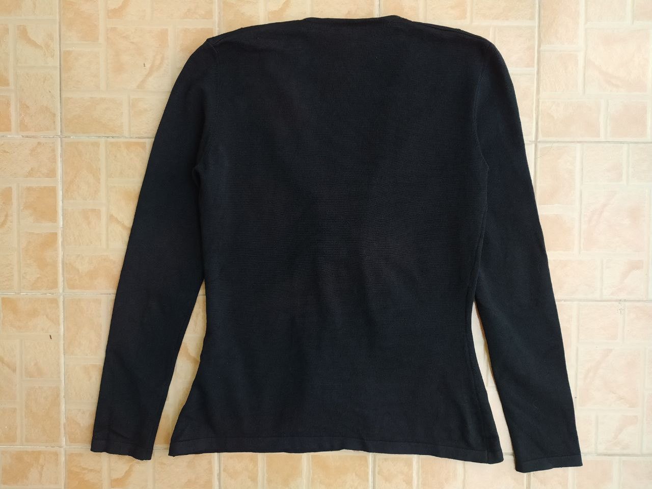 Roberto Cavalli ROBERTO CAVALLI BROOCH CARDIGAN SWEATER SIZE 40 Size S / US 4 / IT 40 - 4 Thumbnail