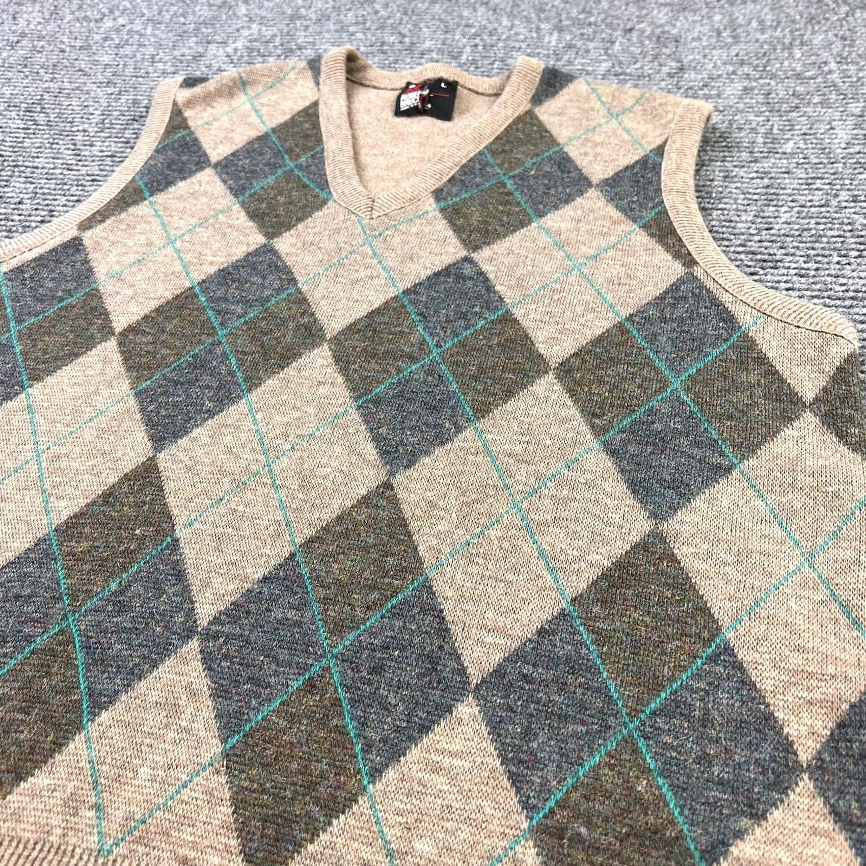 Vintage VINTAGE Robert Bruce Argyle Tan Knit Sweater Vest L USA Union Made Mens Vest 90s Golf Pattern Brown 100% Orlon Acrylic Size US L / EU 52-54 / 3 - 7 Thumbnail