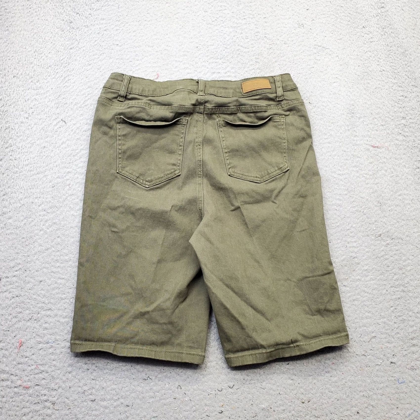 TaylorMade Tailormade Bermuda Shorts Womens 10 Green 5-Pocket Design Casual Size 32" / US 10 / IT 46 - 2 Thumbnail