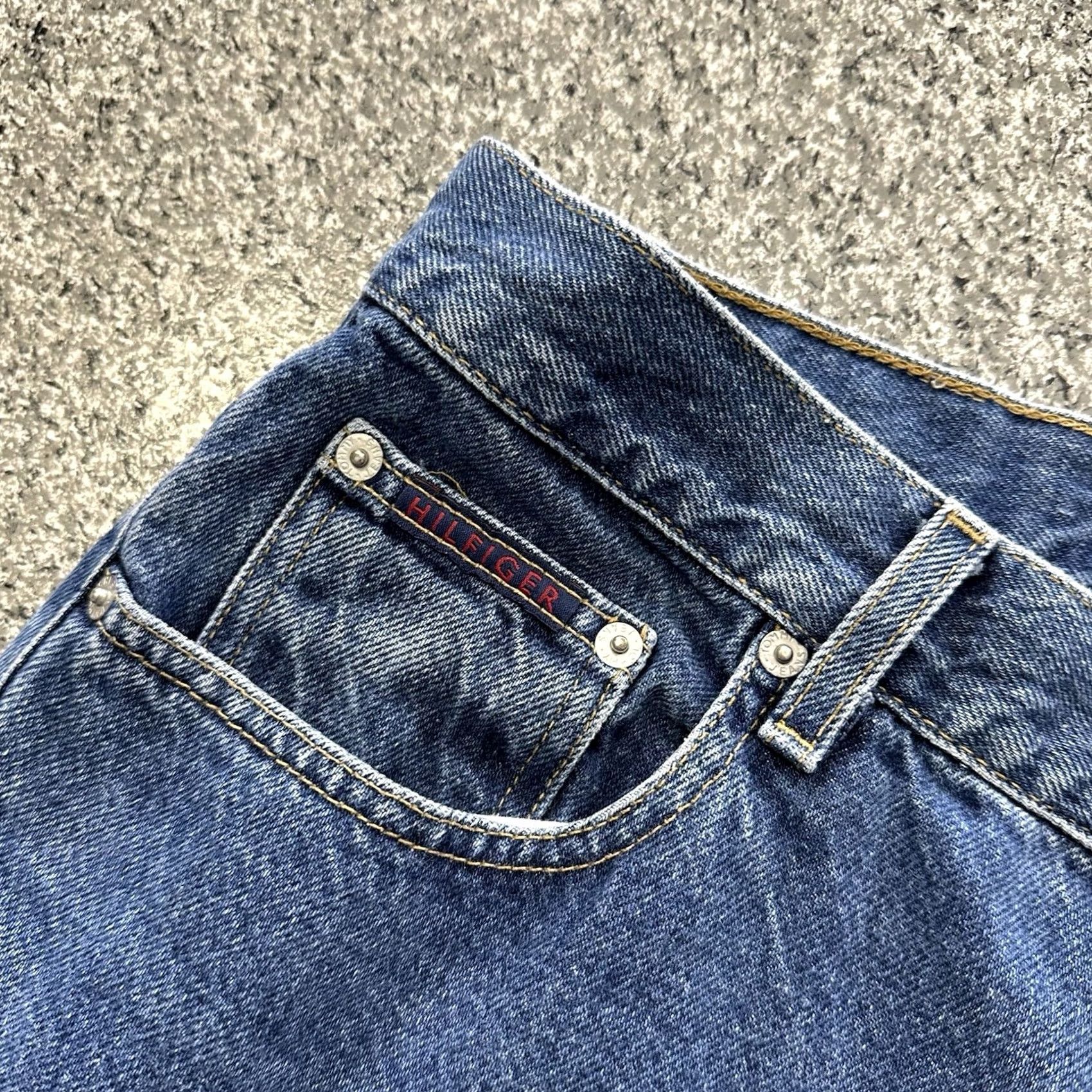 Tommy Hilfiger Tommy Hilfiger Jeans Mens 32x32 Blue Denim 5-Pocket Relaxed Straight Vintage Y2K 00s Baseball Era Style Mens Size US 32 / EU 48 - 5 Thumbnail