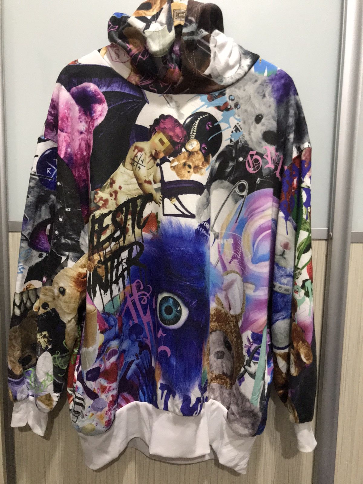 Japanese Brand Rare! Tavas Tokyo Halloween Bear Fullprint Hoodie Size US L / EU 52-54 / 3 - 1 Thumbnail