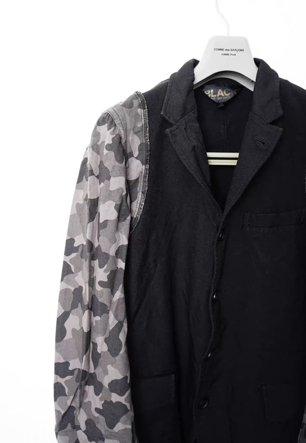 Comme des Garcons Comme des Garçons Blazer with Camouflage Panel Sleeves Size US S / EU 44-46 / 1 - 3 Thumbnail