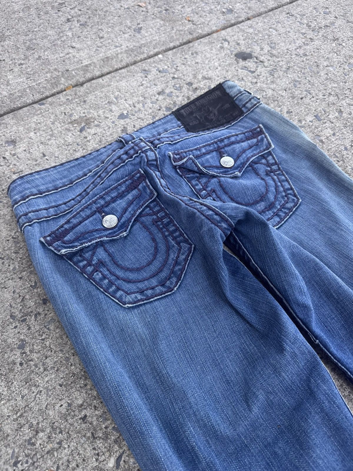 True Religion True Religion Billy Super T Jeans - Classic Bootcut Denim Size 28" / US 6 / IT 42 - 3 Thumbnail
