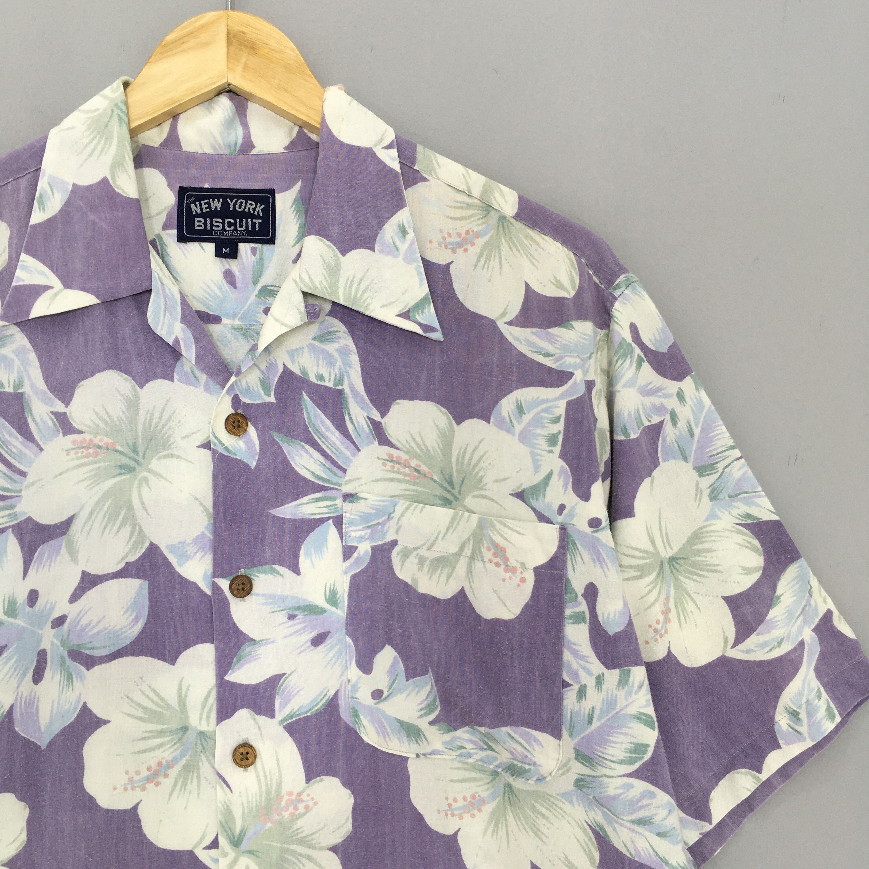 Vintage Vintage New York Biscuit Hawaiian Floral Rayon Shirt Medium Size US M / EU 48-50 / 2 - 2 Thumbnail