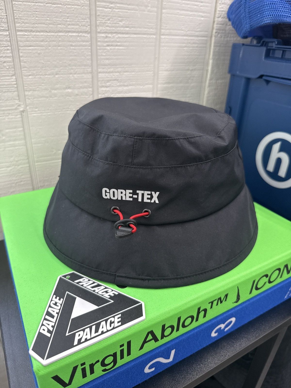 Palace GORE-TEX 3L 6 PANEL BLACK Palace Gore-Tex 3L Bucket Hat Black