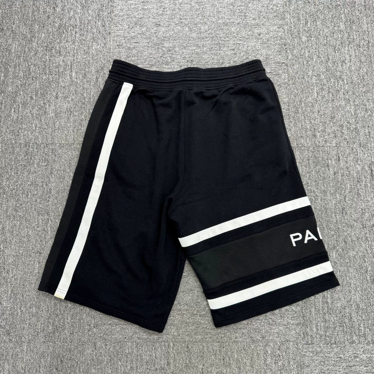 Givenchy Givenchy Striped Letter Embroidered Shorts. Size US 44 / EU 60 - 2 Thumbnail
