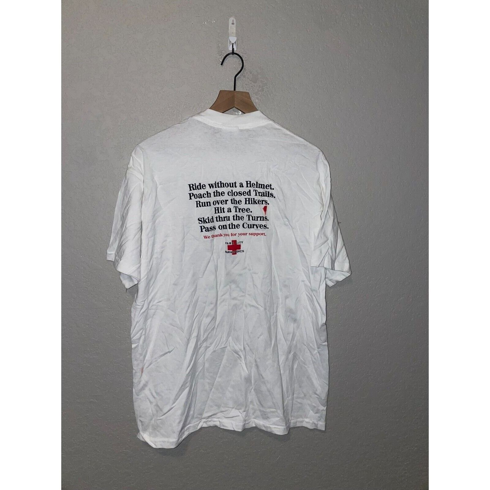 Jerzees 90s Vintage Park City Paramedics Medic Humor Joke Shirt L Size US L / EU 52-54 / 3 - 1 Thumbnail