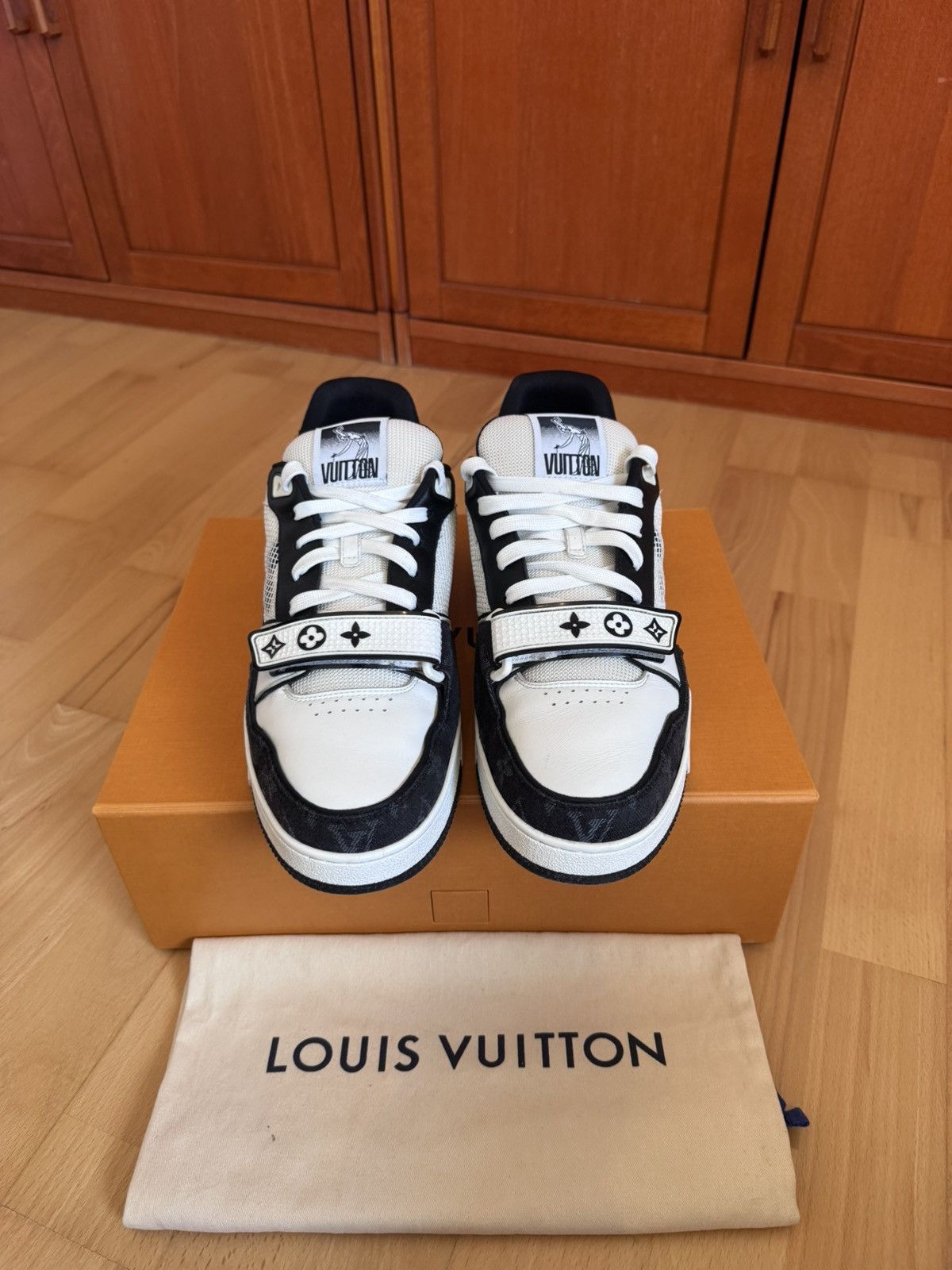 Louis Vuitton Louis Vuitton LV Trainer Black Denim Velcro Strap Size US 10 / EU 43 - 7 Thumbnail