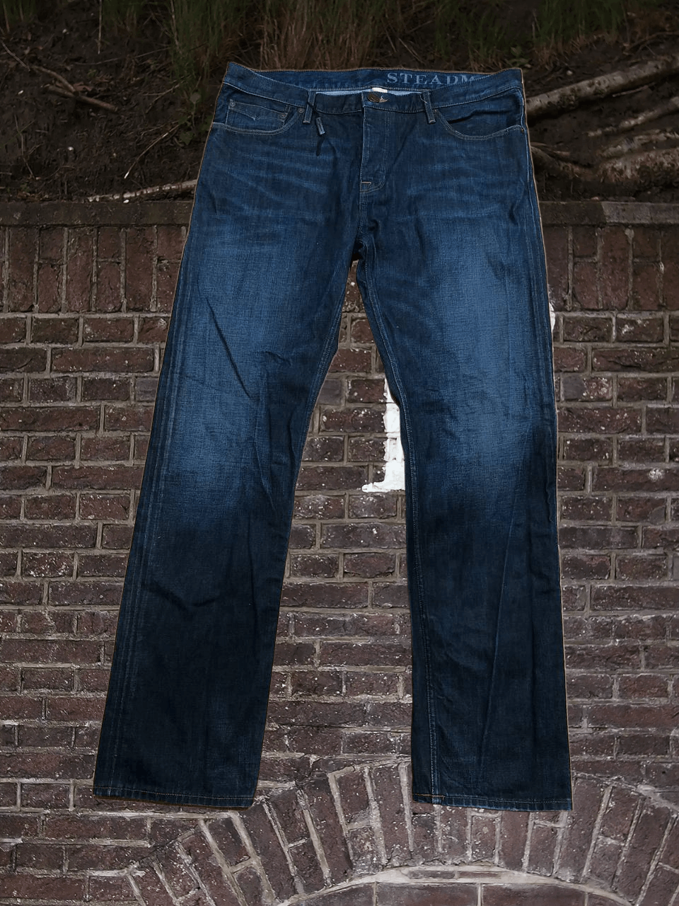 Burberry BURBERRY BRIT Steadman Navy Cotton Straight Jeans Size US 36 / EU 52 - 1 Thumbnail
