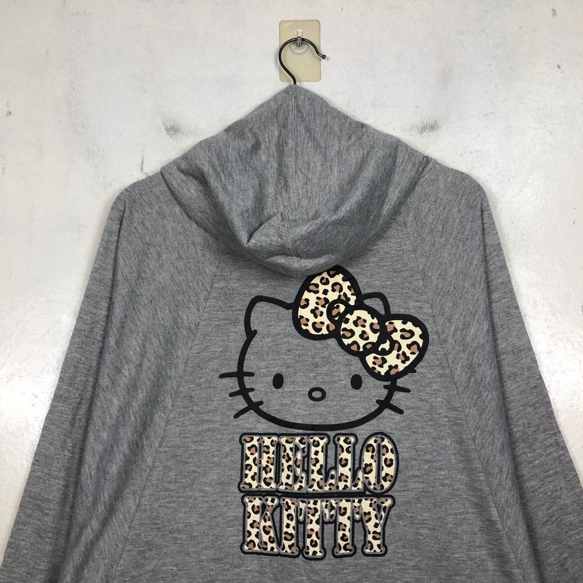 Japanese Brand 📌Zipper Jacket Sweater Hoodie Hello Kitty Cartoon Big Logo Size US L / EU 52-54 / 3 - 11 Thumbnail