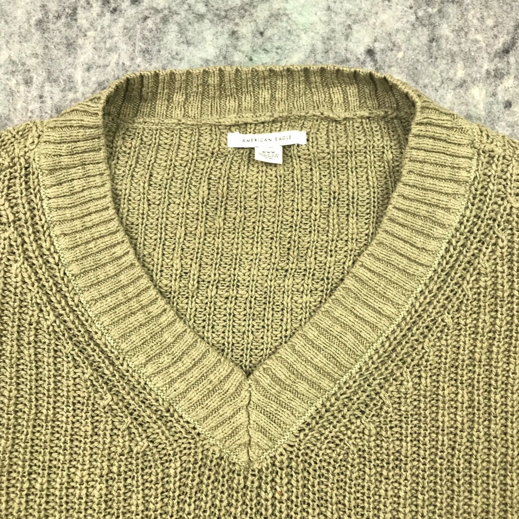American Eagle Outfitters American Eagle Outfitters Sweater Womens Medium Green Cable Knit Long Sleeve V-Neck Pullover Size M / US 6-8 / IT 42-44 - 3 Thumbnail