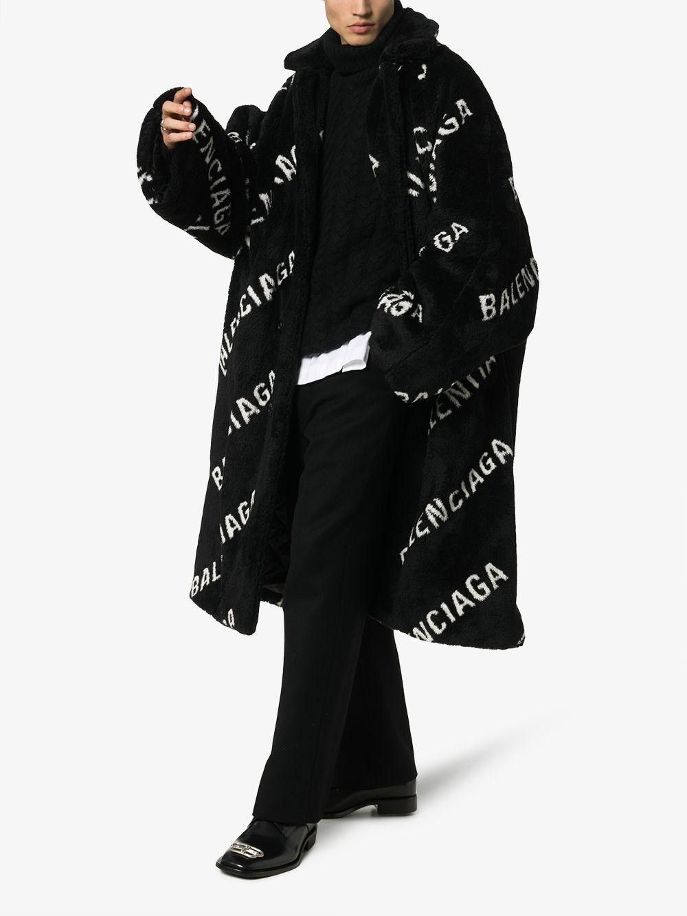 Balenciaga 🔥$4.2K VALUE🔥Balenciaga Long Oversized Logo Faux Fur Coat Size US M / EU 48-50 / 2 - 2 Thumbnail