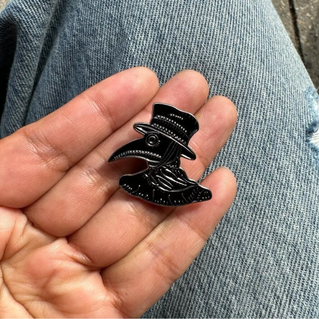 Other ✨Plague Doctor Black Brooch Pin Enamel Metal Badges Lapel Br Size ONE SIZE - 2 Thumbnail