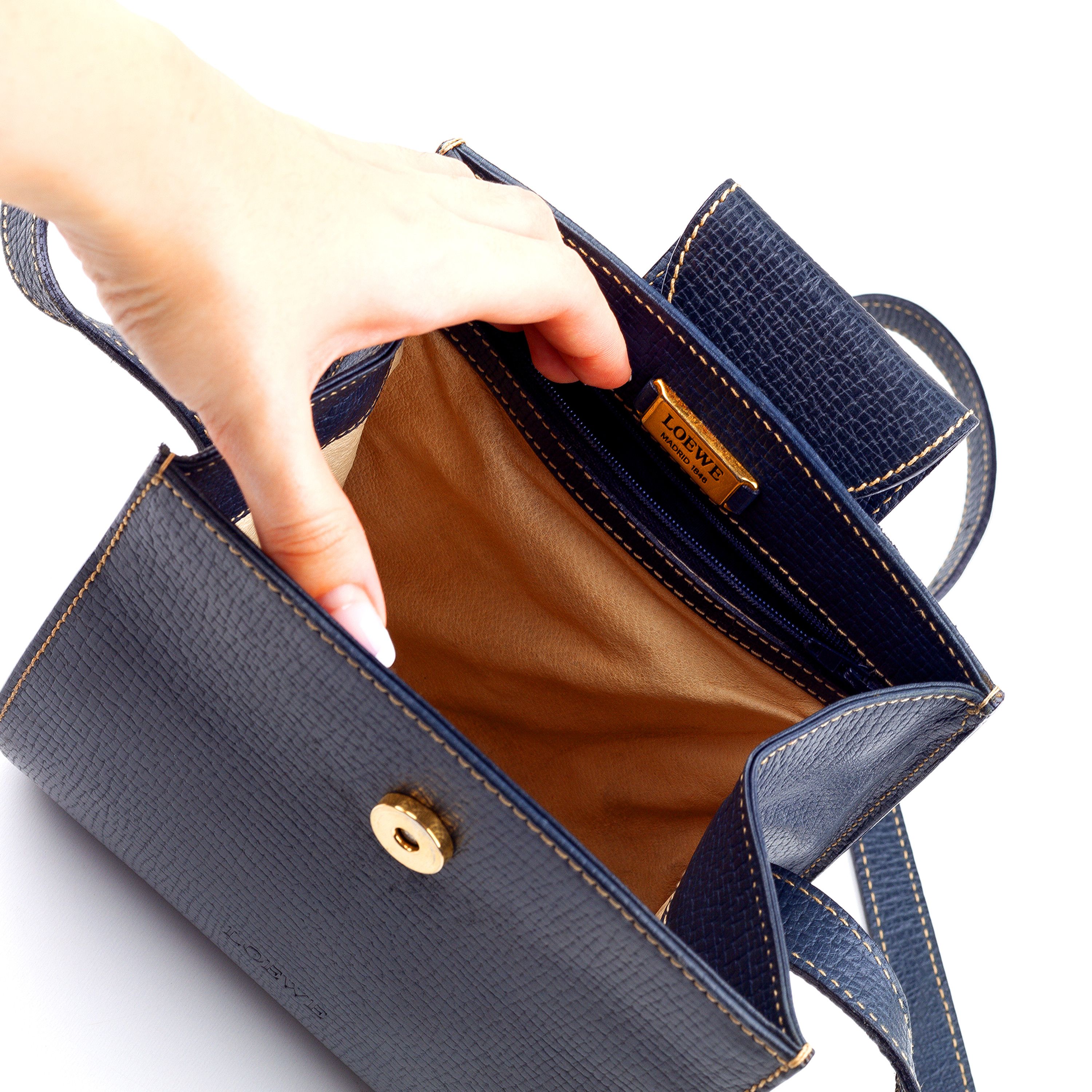 Loewe Loewe Madrid 1846 Vintage Navy Blue Crossbody Bag Size ONE SIZE - 7 Thumbnail