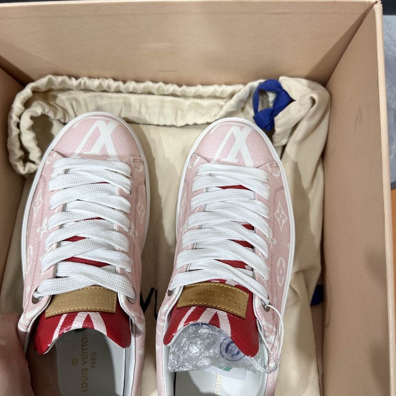 Louis Vuitton Louis Vuitton Stylish Pink Leather Sneakers - Size US 6.5 / EU 39-40 - 7 Thumbnail