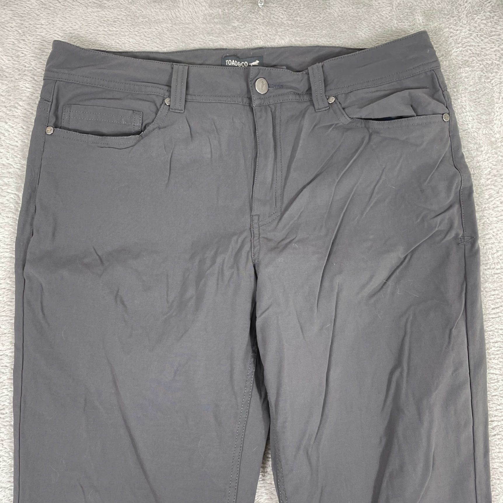 Toad&Co Toad&Co Rover 5 Pocket Lean Pant Mens 33x30 Grey Stretch Nylon Spandex Chino Slim Pockets Travel Outdoor Casual Modern Regular Size US 33 - 3 Thumbnail