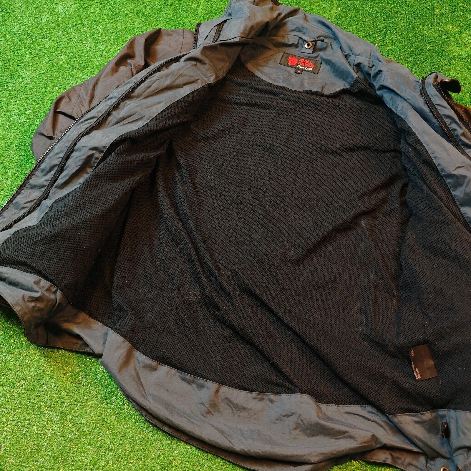 Fjallraven × Vintage Fjallraven jacket Mens S Full Zip Gray windbreaker outdoors Size US S / EU 44-46 / 1 - 6 Thumbnail