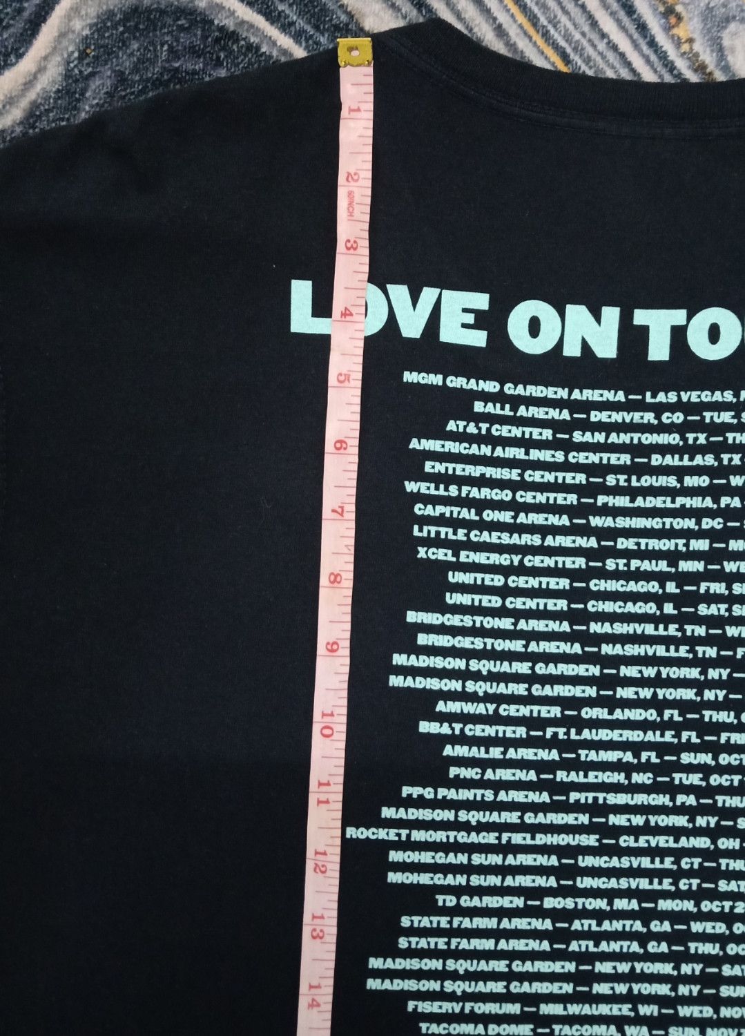 Band Tees Harry Styles Love On Tour '21 T-shirt Size US L / EU 52-54 / 3 - 17 Thumbnail