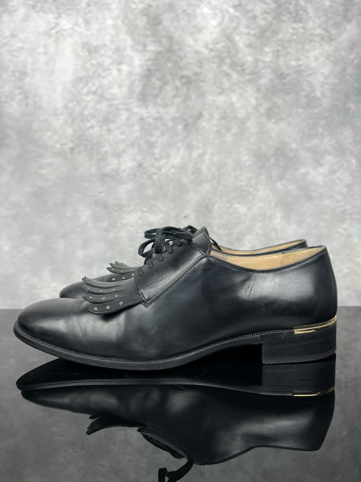 Salvatore Ferragamo Salvatore Ferragamo Women's Black Leather Oxford Size 9.5 C Size US 9.5 / IT 39.5 - 6 Thumbnail