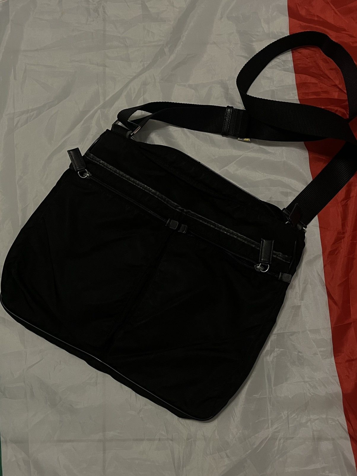 Prada Black Prada Nylon Shoulder Bag – Classic Unisex Model Size ONE SIZE - 3 Thumbnail