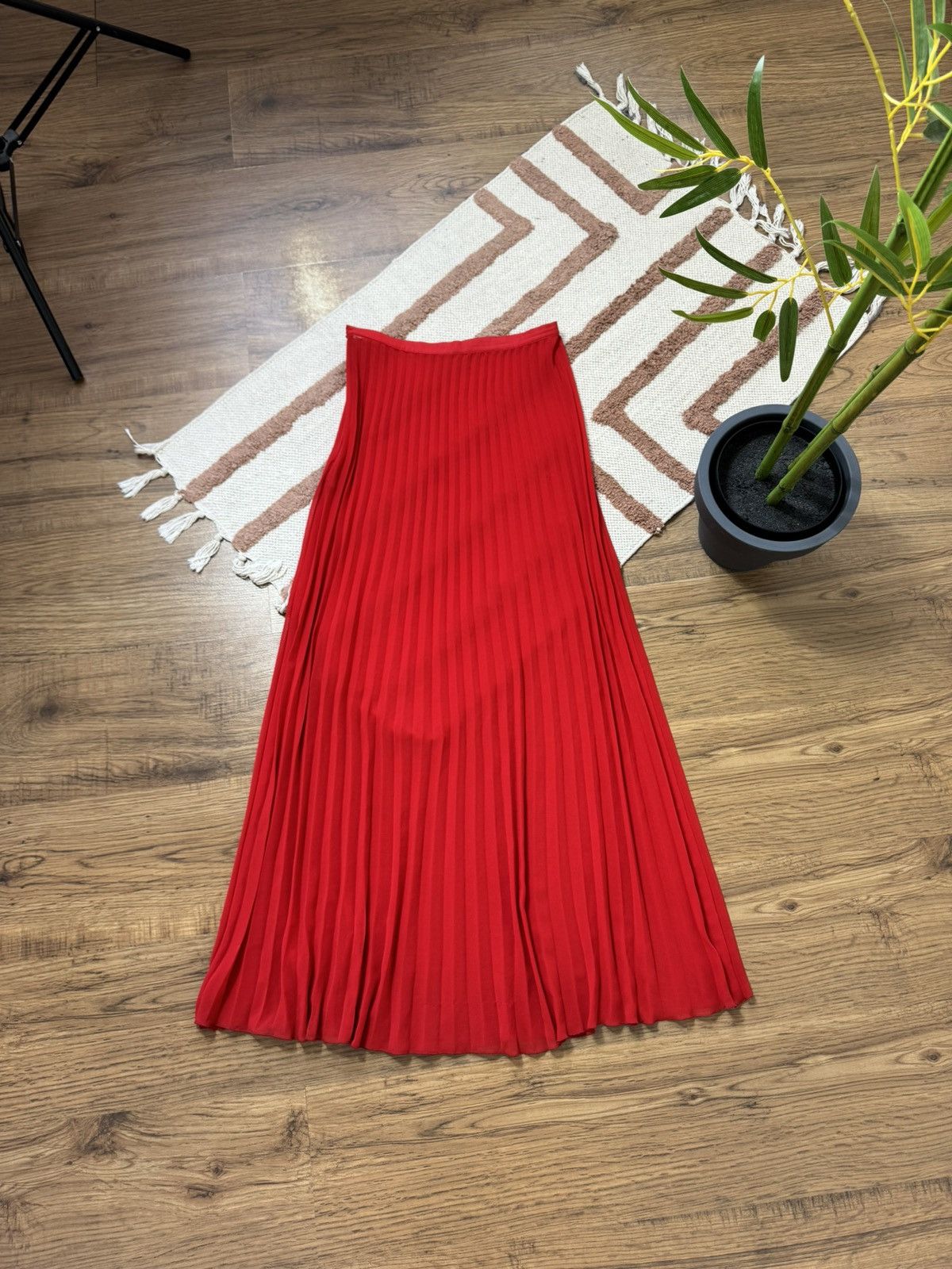 Vintage VINTAGE MAXI SKIRT MESH RED PLEATED ISSEY MIYAKE STYLE Size 28" / US 6 / IT 42 - 4 Thumbnail
