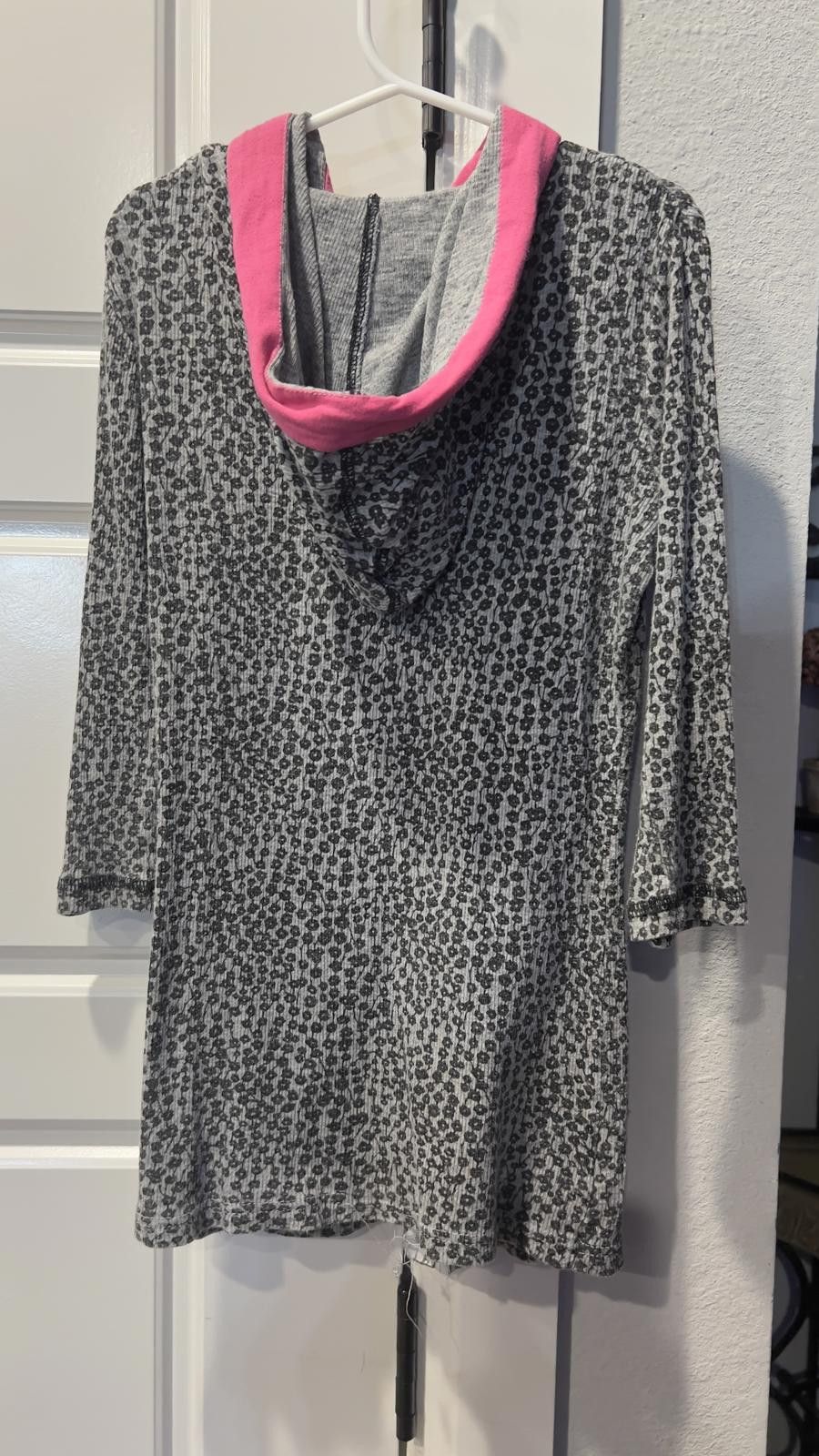 Billabong Billabong Gray Leopard Print Hooded Romper Size ONE SIZE - 2 Thumbnail