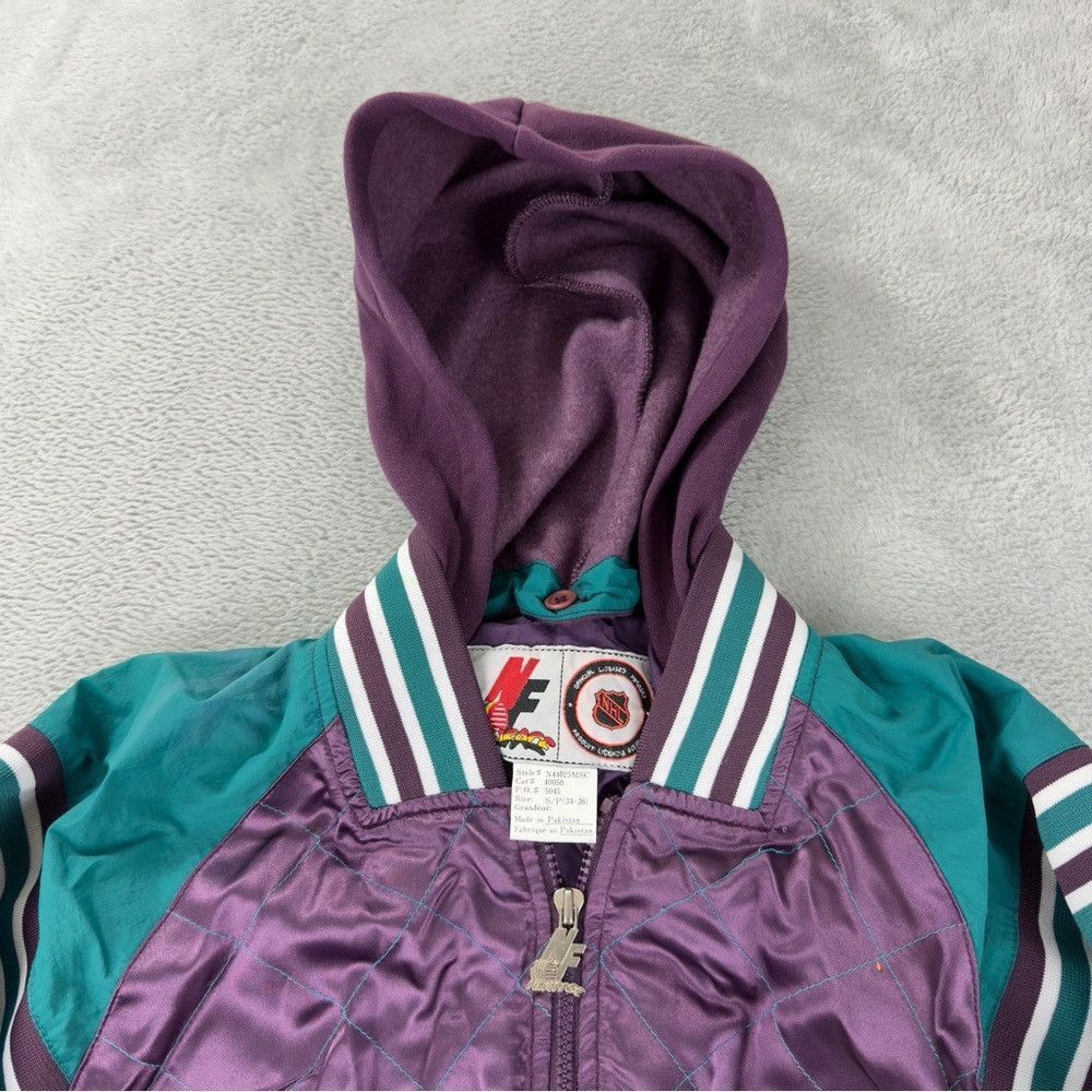 Other Vintage Anaheim Mighty Ducks NWT Men's Size Small Bomber Ja Size US S / EU 44-46 / 1 - 7 Thumbnail