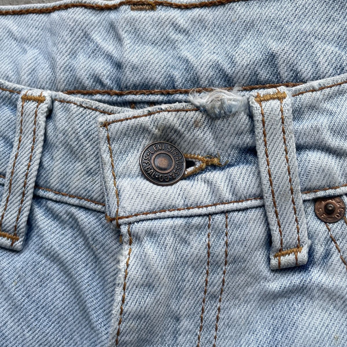 Levi's Vintage Clothing W29 Vintage Levi’s LightWash Jeans Mud Denim Faded Pants Size US 29 - 6 Thumbnail