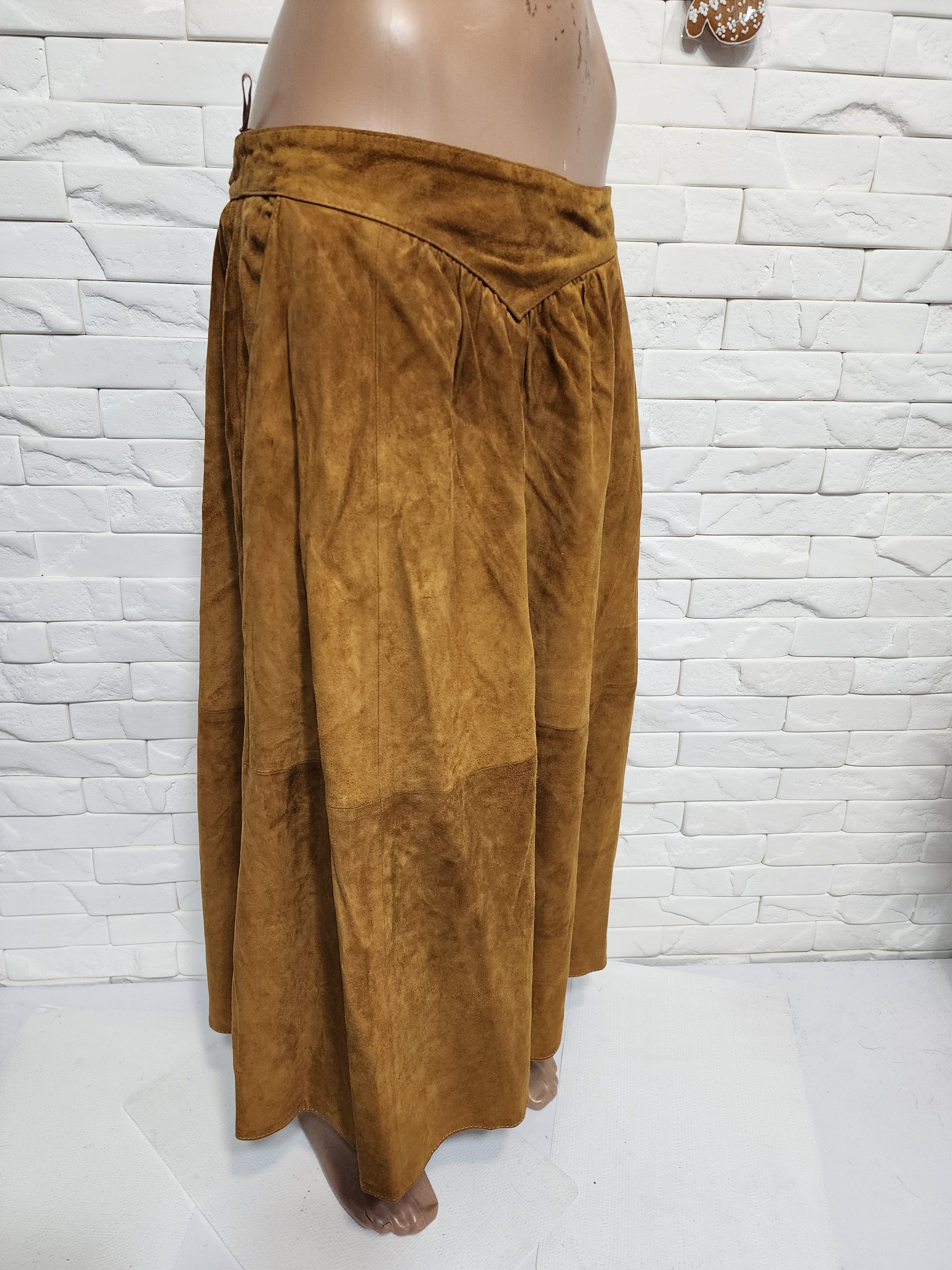 Uniqlo Brown Flared Leather Skirt with Pockets. Size 33" - 4 Thumbnail